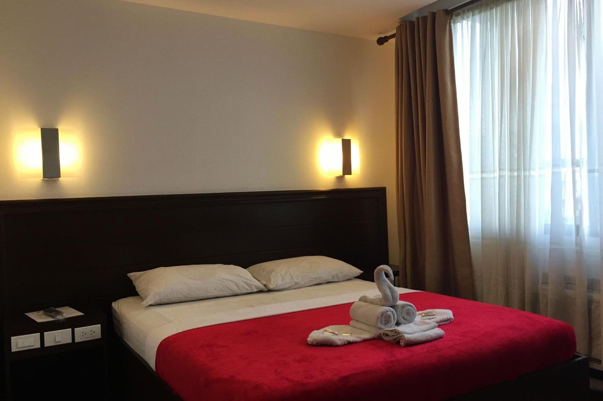 Pearli View Hotel Iloilo Powered By Cocotel Стая снимка